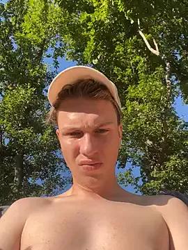 Wommeland from StripChat