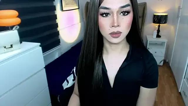 Worldclass_Maxxine_ from StripChat is Freechat