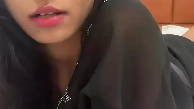 Wow-nisha from StripChat