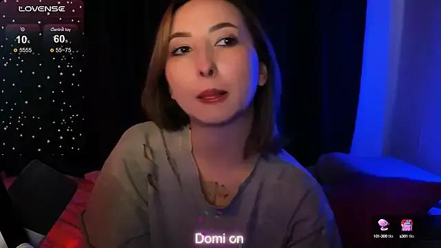 Discover our girls online shows and discover the company of countless livestreamers, with stunning shapes, sex toys and more.