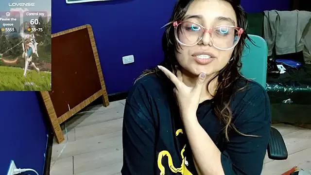 X_CHERRY_XX from StripChat is Freechat