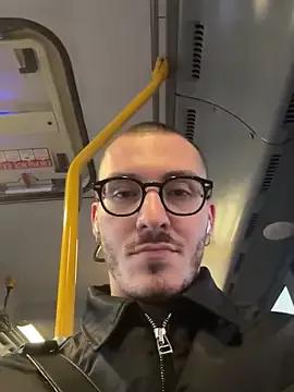 xAaronx9095 from StripChat