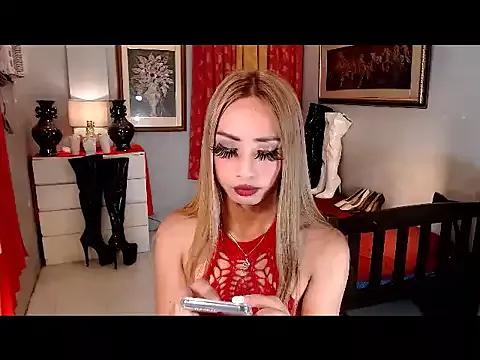 xMistressTiffany from StripChat is Freechat