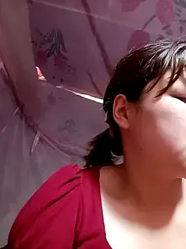 XoiXoi232 from StripChat
