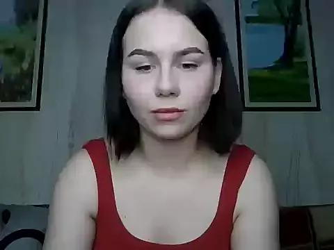 Discover our girls online shows and discover the company of countless livestreamers, with stunning shapes, sex toys and more.