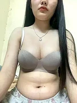 Xu_Xubaby from StripChat is Freechat
