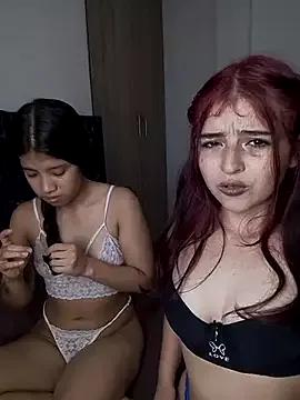 Xuxi_XXX from StripChat