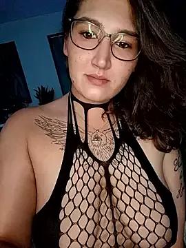 Xx-MissMira-xX from StripChat is Freechat
