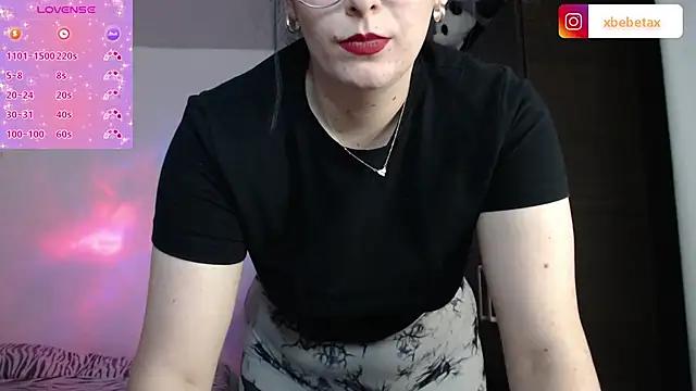 xxbbtaa from StripChat