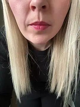xxcurvyjessiexx from StripChat