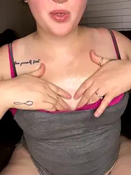 xxnaughtybynaturexx from StripChat