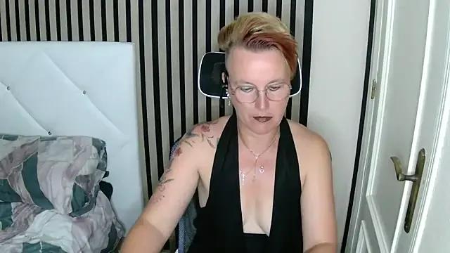 xxNoeliaxx from StripChat