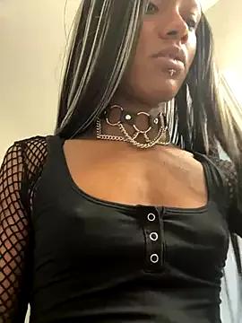 Xxouniq from StripChat