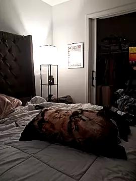 XXXLollipopsJuicy from StripChat