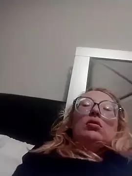 xXxWhoreAbleX from StripChat