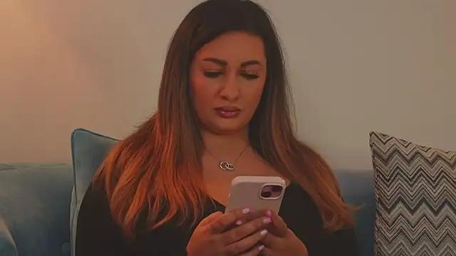 YaaraCollins from StripChat