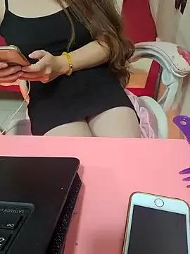 YanHann webcams show profile image 