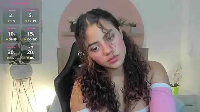 yaya23x from StripChat