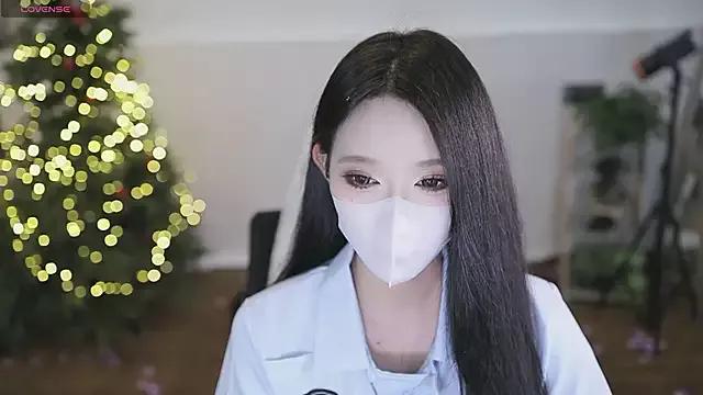 yaya_1888 from StripChat