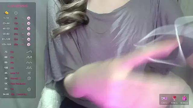 yaya_fun from StripChat