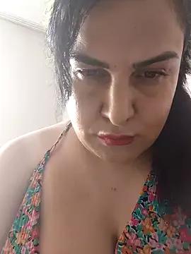Yelisss webcams show profile image 