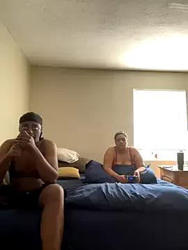 Yello_kakes1017 webcams show profile image 