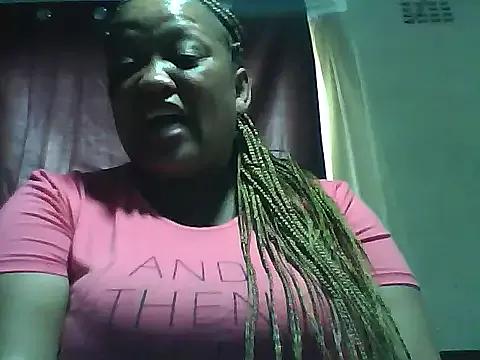 Yellobonepussy from StripChat