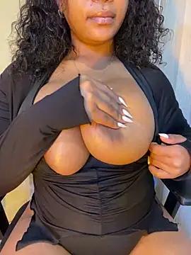 YellowHoneyDip from StripChat