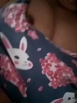 Yoo_j from StripChat