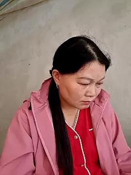 yoowwmr from StripChat