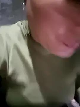 yoowwmr from StripChat