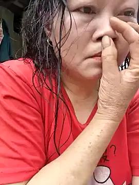 yoowwmr from StripChat