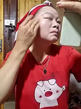 yoowwmr from StripChat