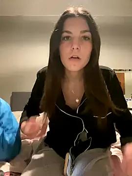 YoungCouple2007 from StripChat is Freechat