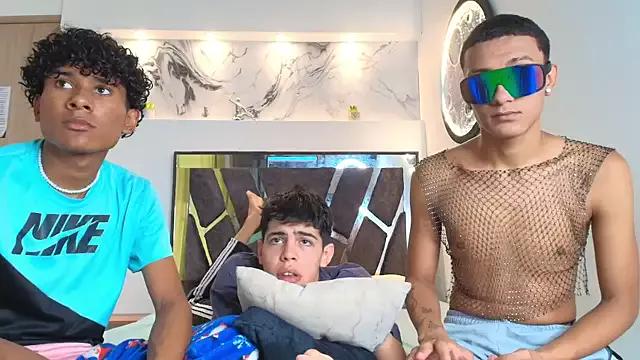 YOUNGS_GUYS from StripChat is Freechat