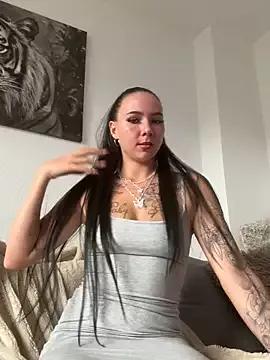 YoungZoee webcams show profile image 