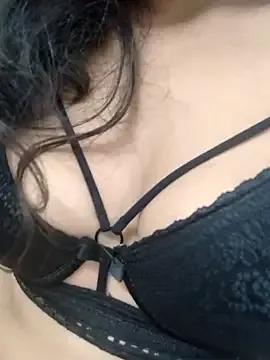 YOUR-SANA from StripChat is Freechat