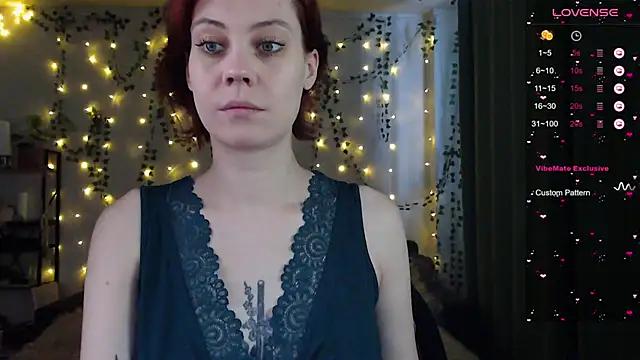 Discover our girls online shows and discover the company of countless livestreamers, with stunning shapes, sex toys and more.
