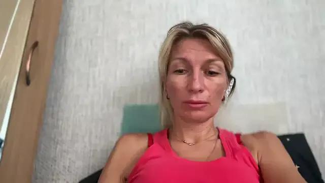 Your_Dayana from StripChat is Freechat