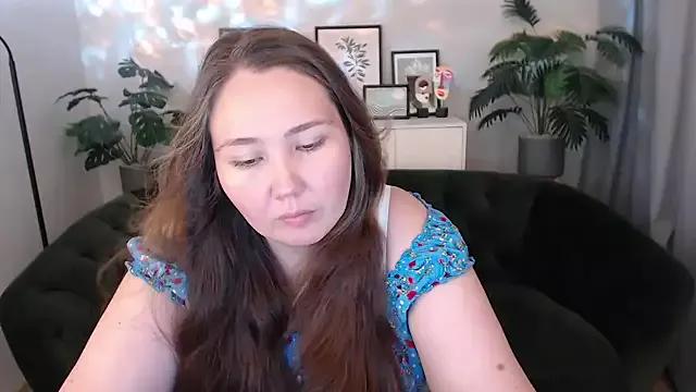 Your_Linda from StripChat is Freechat