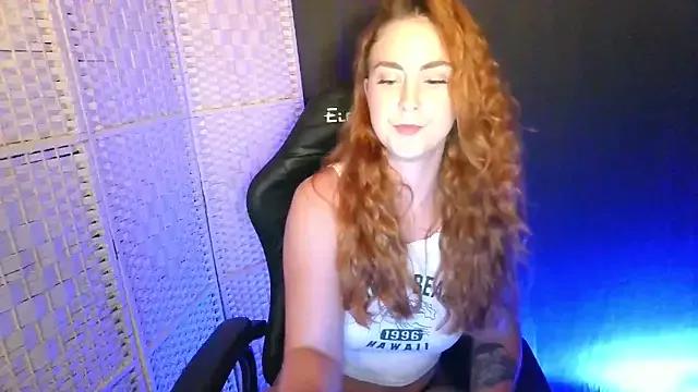 youremilyrose from StripChat is Freechat