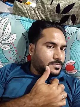 Yourhoney99 from StripChat is Freechat
