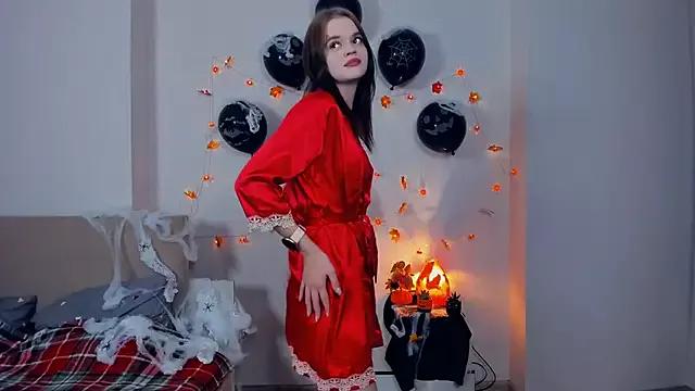 Discover our girls online shows and discover the company of countless livestreamers, with stunning shapes, sex toys and more.