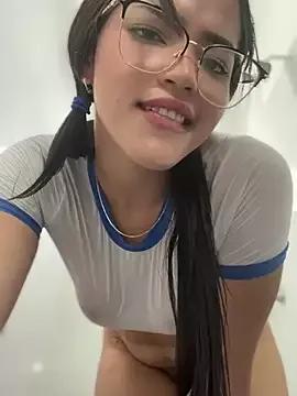 YourPreciousXXX on StripChat