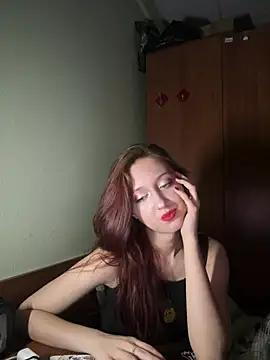 Discover our girls online shows and discover the company of countless livestreamers, with stunning shapes, sex toys and more.