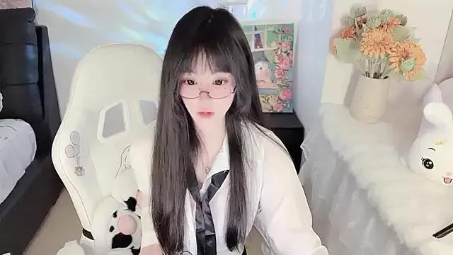 yuii-7 from StripChat