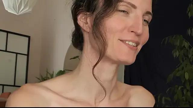 Yulladao webcams show profile image 
