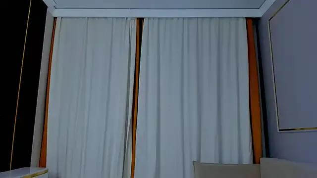 yummmymommy from StripChat
