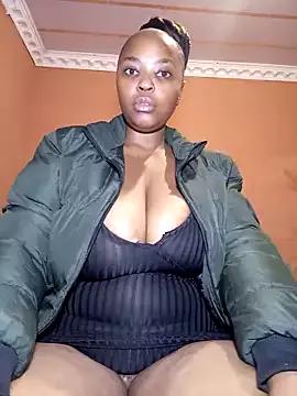 Yummy-Cat from StripChat