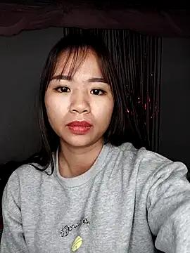 Yummy2k2 from StripChat